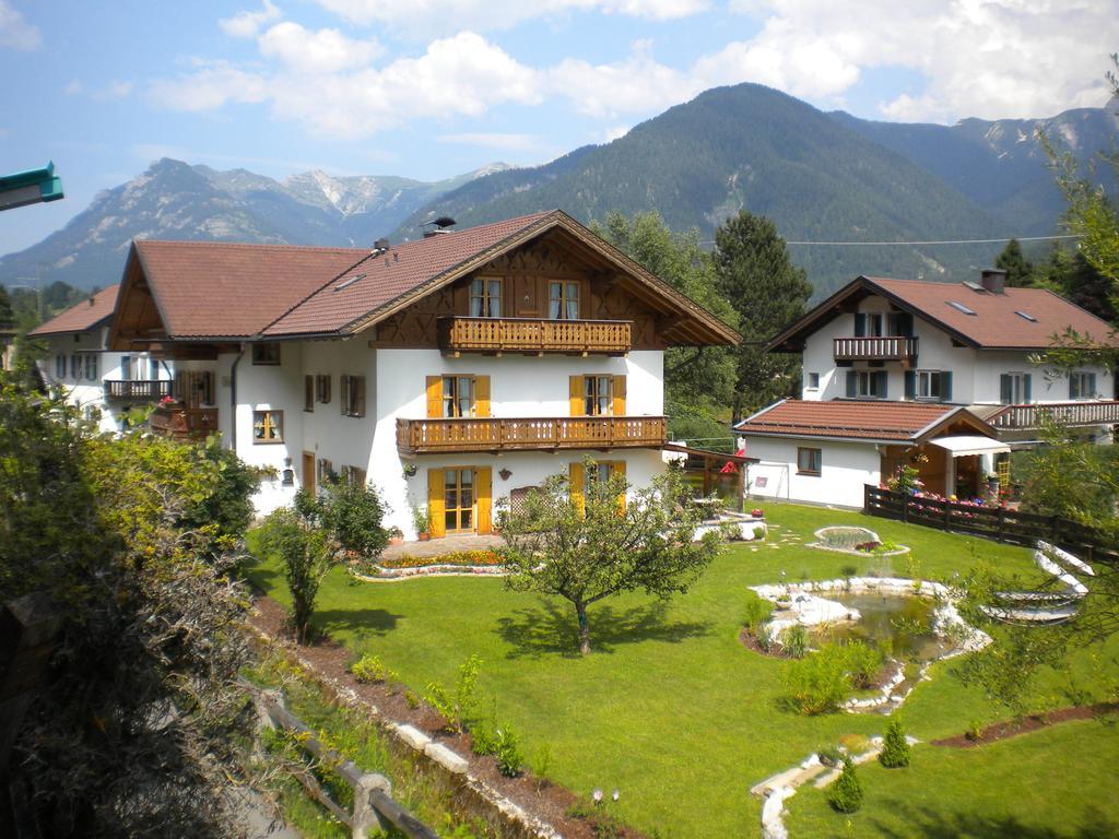 Haus Daheim Apartamento Mittenwald Exterior foto